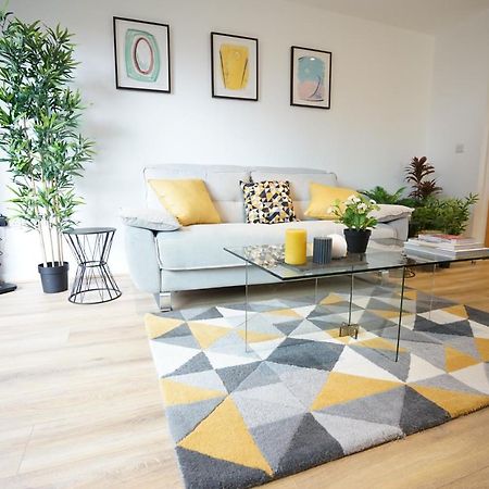 Perfectly Located Stunning Apartment لندن المظهر الخارجي الصورة