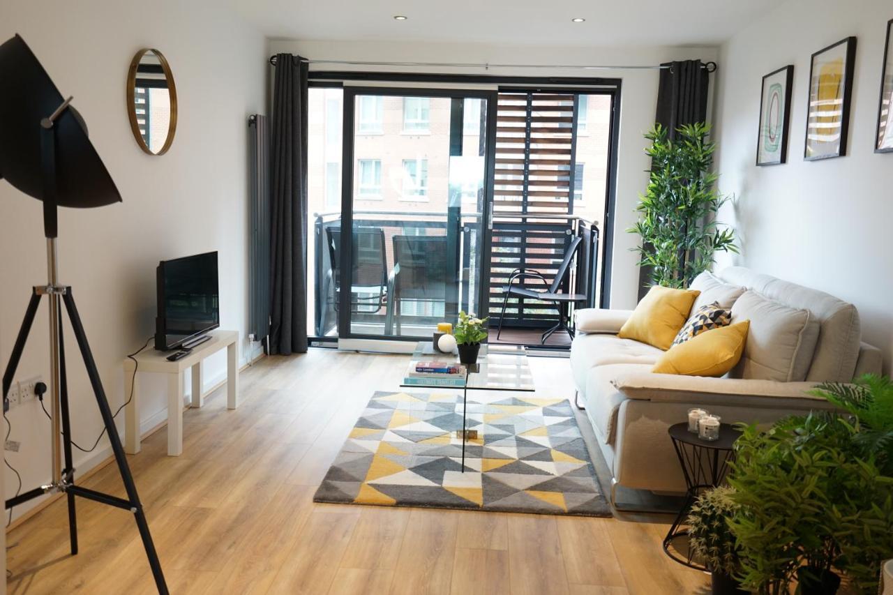 Perfectly Located Stunning Apartment لندن المظهر الخارجي الصورة